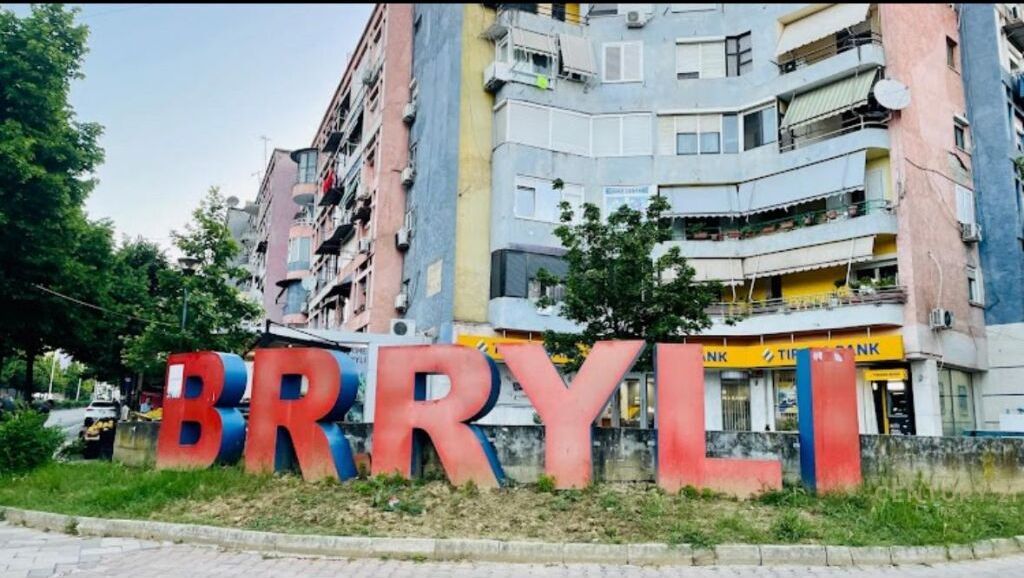 Apartament per shitje tek Brylli