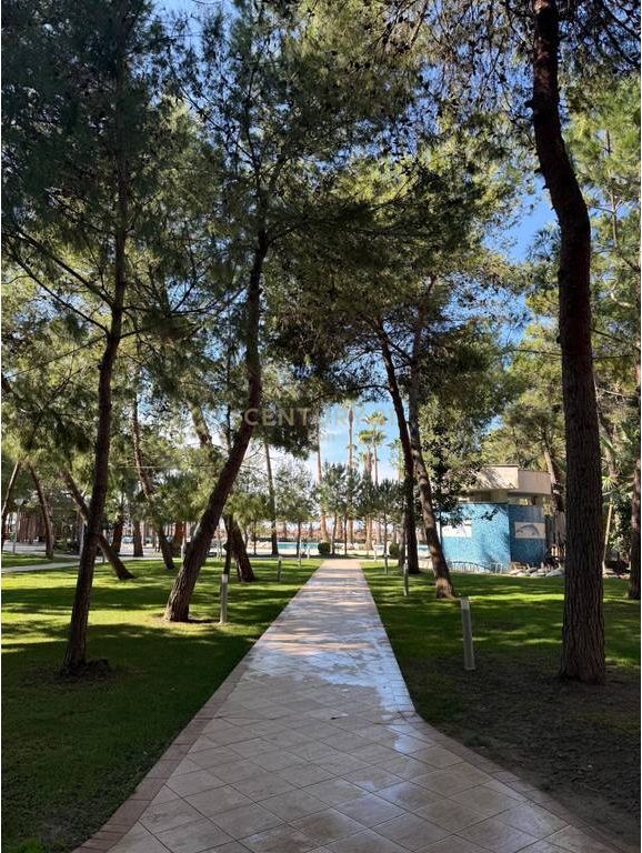 Apartament 1+1 për shitje në rezidencë luksoze pranë detit, Golem !