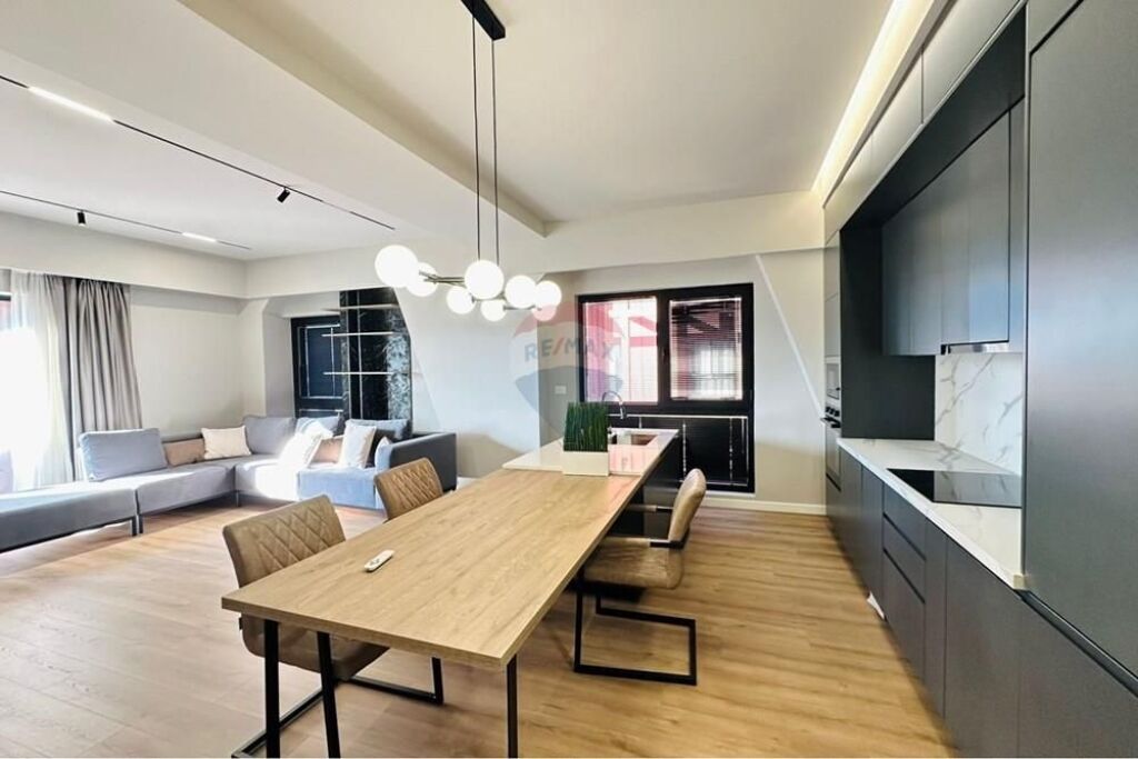 Apartament - Për Shitje - Rruga e Kavajës, Tiranë