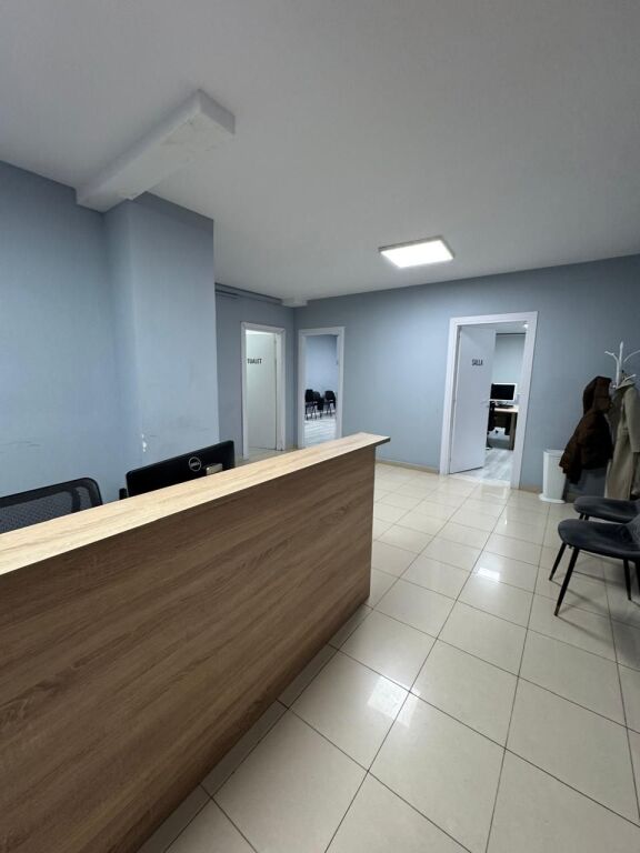 OFFICE FOR RENT 840 M2 TRAIN STATION