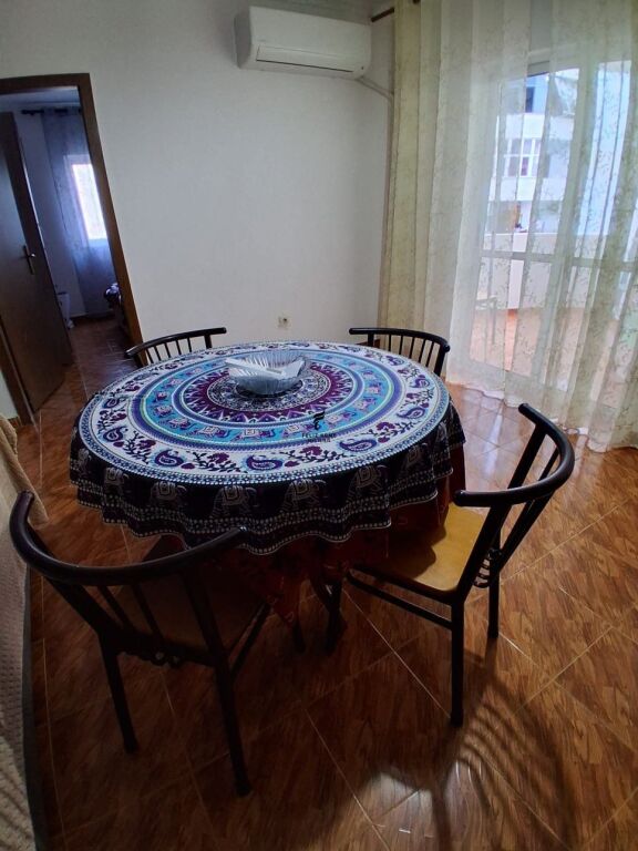 APARTAMENT ME QERA 2+1+2 DON BOSKO 50.000 LEKE FH-64222