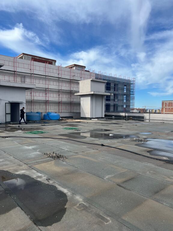 Jepet me Qira Godina