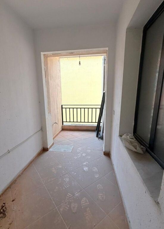 Apartament 2+1 per shitje tek mbikalimi kristalit