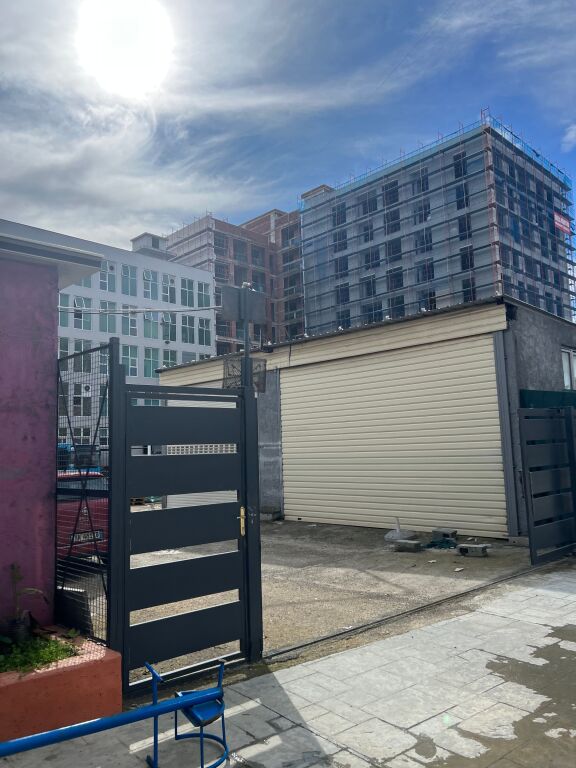 Jepet me Qira Godina