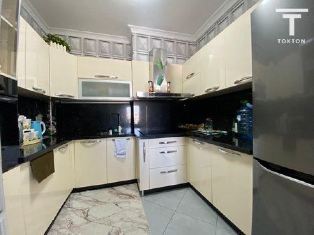 SHITET, APARTAMENT 2+1+2, RRUGA: "JORDAN MISJA", TIRANË