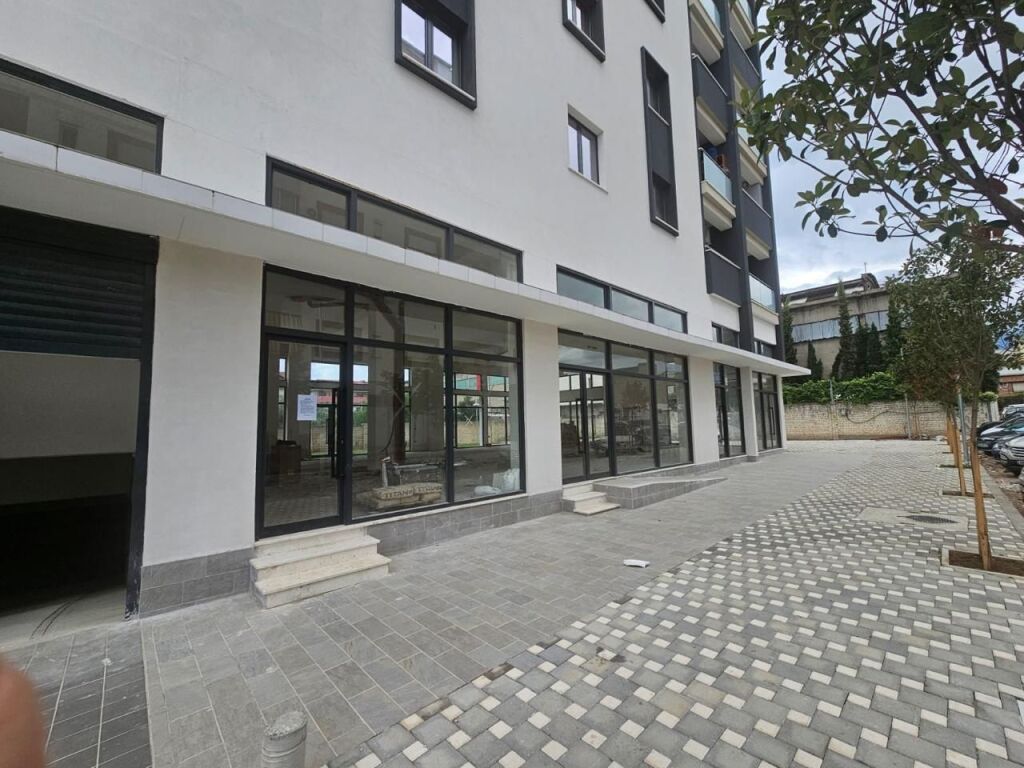 SHOP&amp;OFFICE FOR RENT