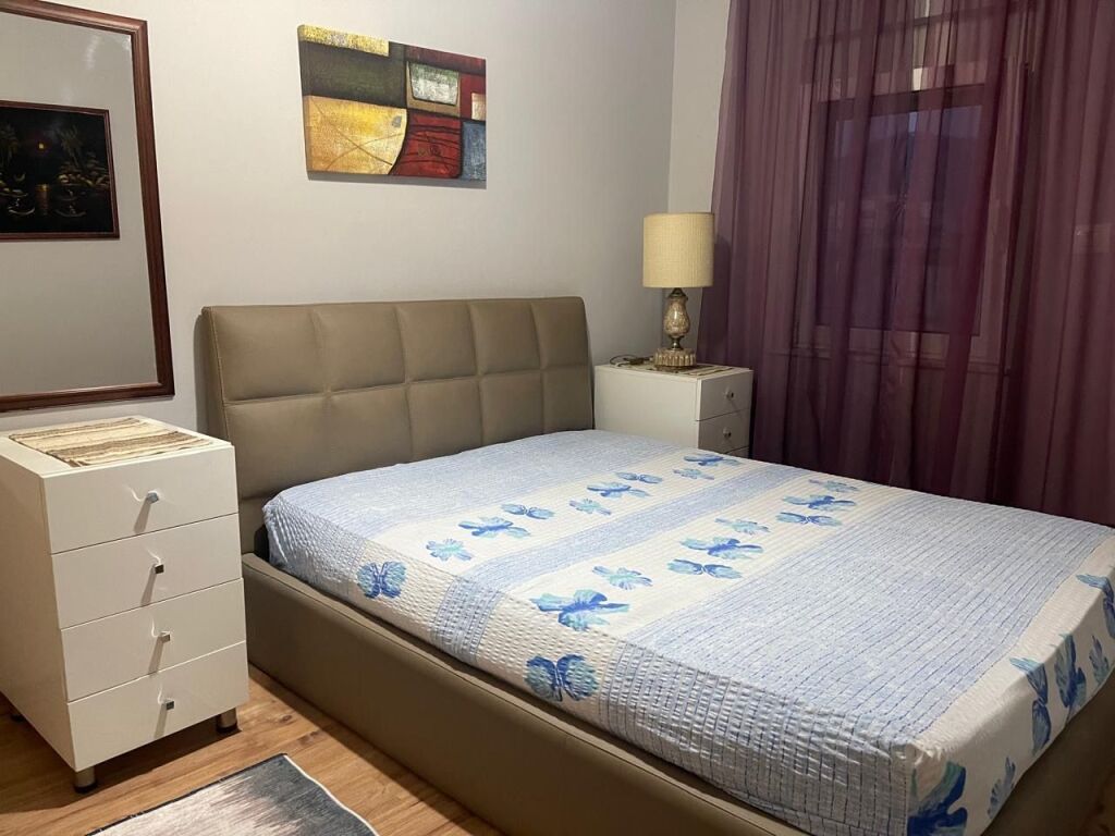 Apartament 2+1 me qera tek Rruga e Kosovarve
