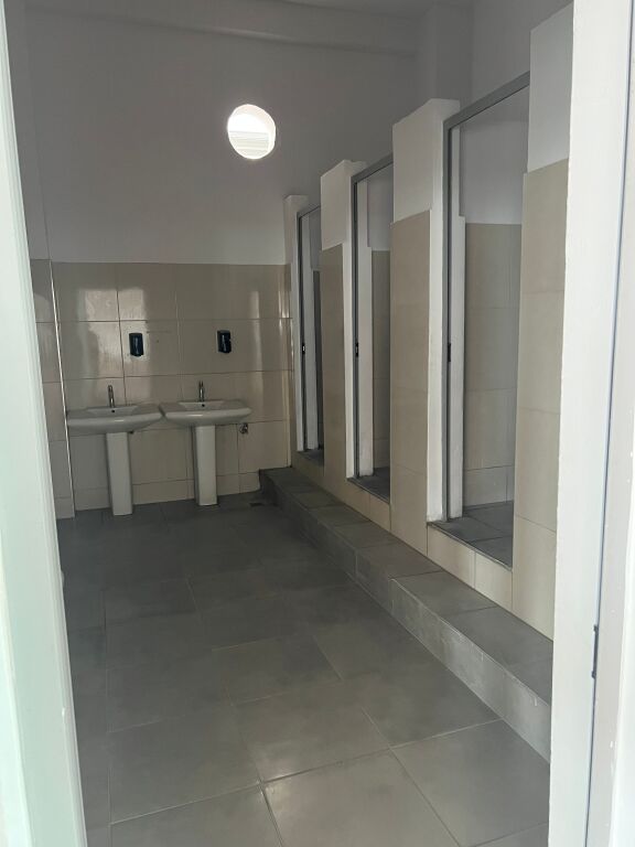 Jepet me Qira Godina