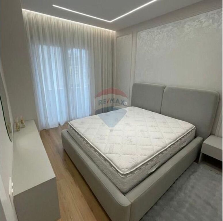 Apartament - Për Shitje - Bulevardi Kashar, Tiranë