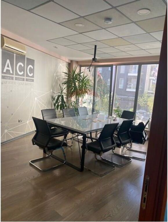 Zyrë - Për Qira - Selvia, Tiranë