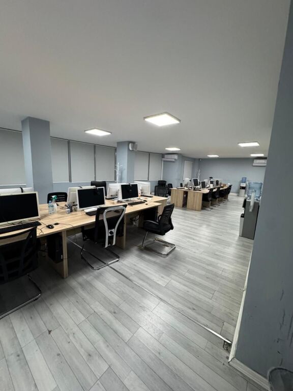OFFICE FOR RENT 840 M2 TRAIN STATION
