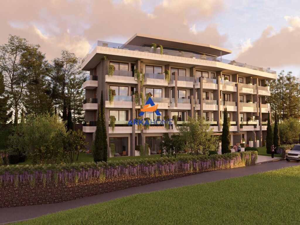 SHITET HOTEL " POTAM,HIMARË " 5.900.000 EURO