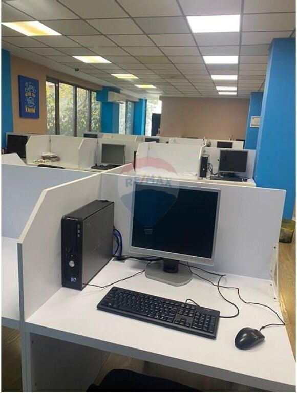 Zyrë - Për Qira - Selvia, Tiranë