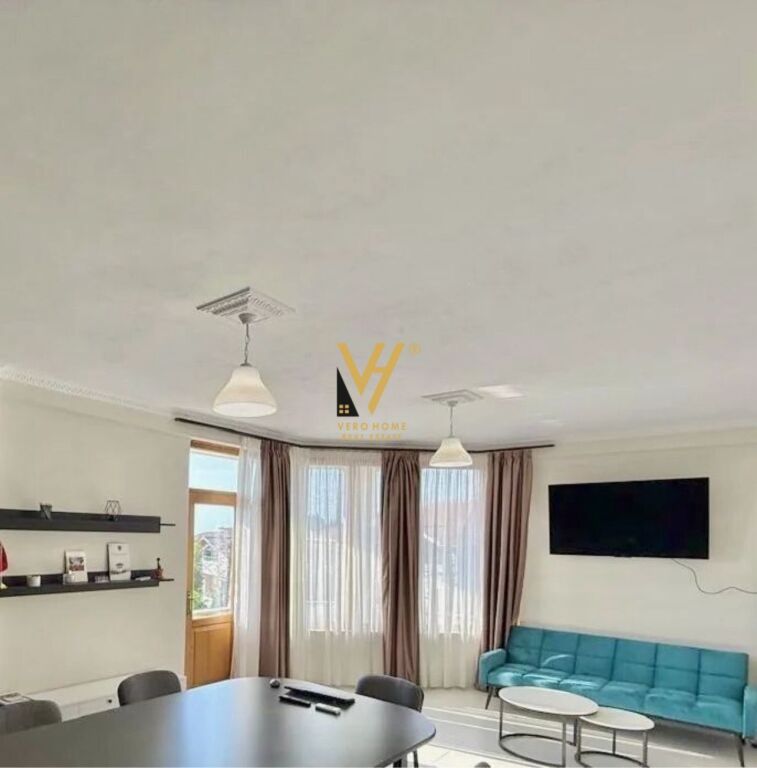 JEPET APARTAMENT 3+1+2+3BLK ME QIRA TE ALI DEMI 50.000 LEKE