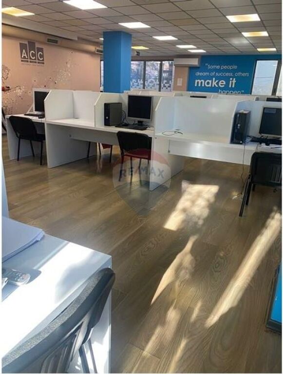 Ambient biznesi me qira prane qendres!