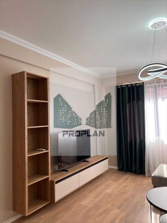 JEPET ME QIRA | Apartament 1+1 + Post Parkimi – Rezidenca Urban Gate, Astir