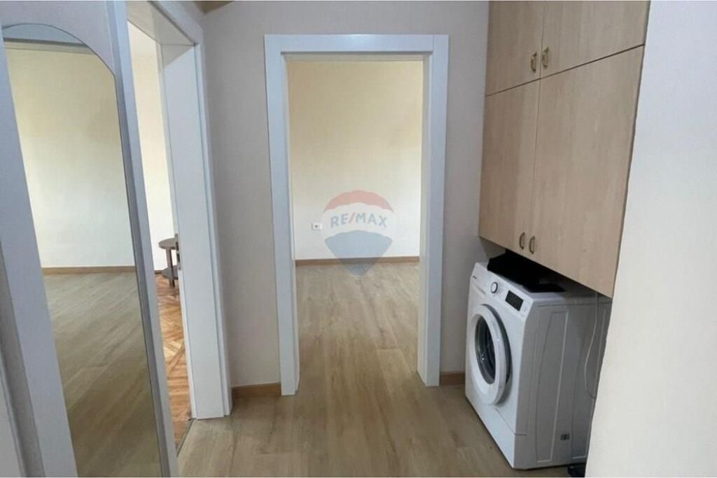 Office Space for Rent near the New Bazaar