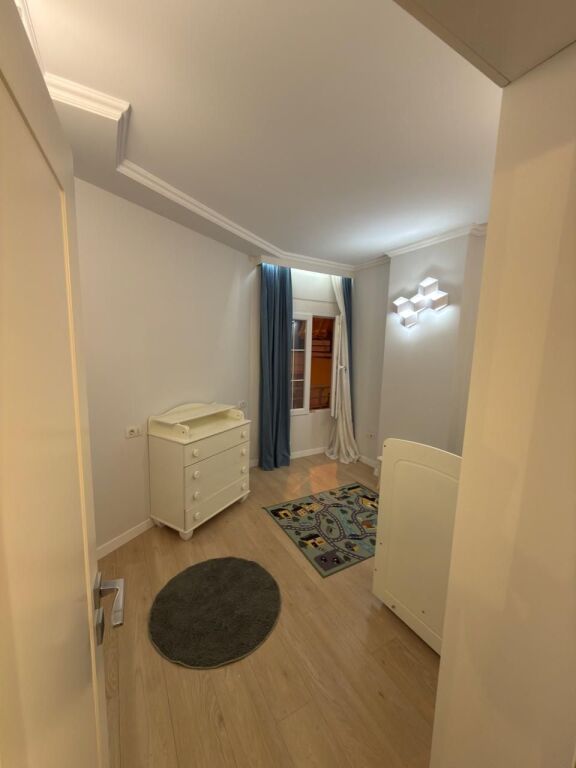 SUPER DEAL, Apartment for Rent/Sale, 1st Floor, 110 m² 850 €/ 2350€ m2