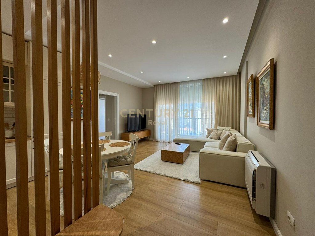 Apartment 2+1+2 for rent near the 21 Dhjetori area and Kavaja Street.