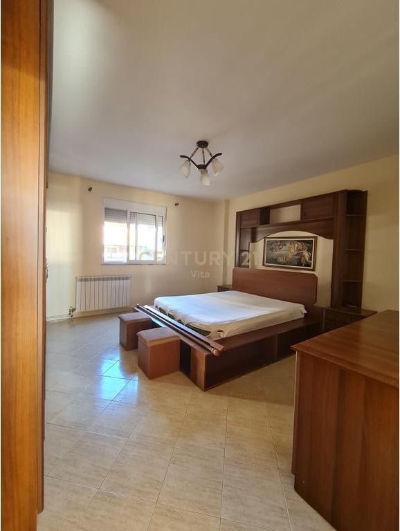 SHITET APARTAMENT 2+1+2 NE DURRES PAMJE DETI !