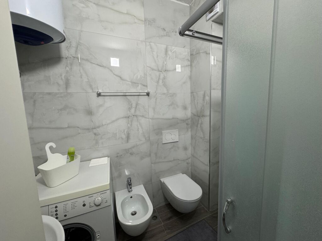 Jepet me Qera Apartament 2+1+2 Ne Vollga Durres