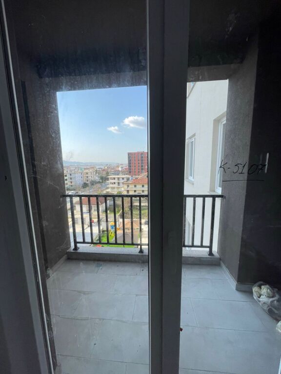 Shitet 2+1 NE KAMEZ QENDER 110.000€