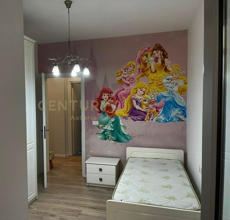 Apartament ne shitje 2+1 +2+ Garazh tek Liqeni i Thate