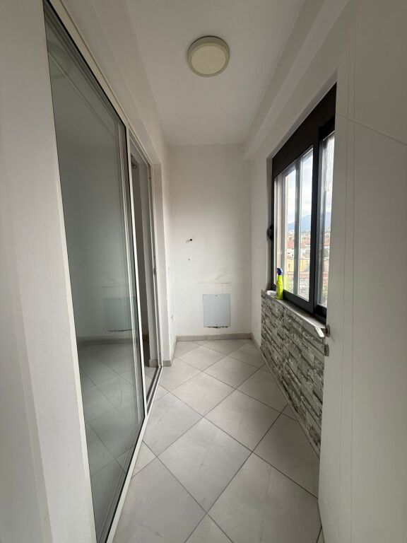 Apartament 2+1, Ish Tregu Elektrik!