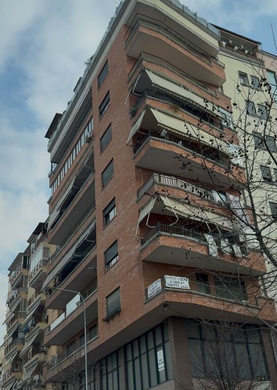 Apartament 2+1 per shitje tek mbikalimi kristalit