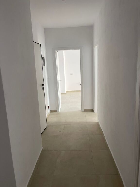 Shitet 2+1 NE KAMEZ QENDER 110.000€