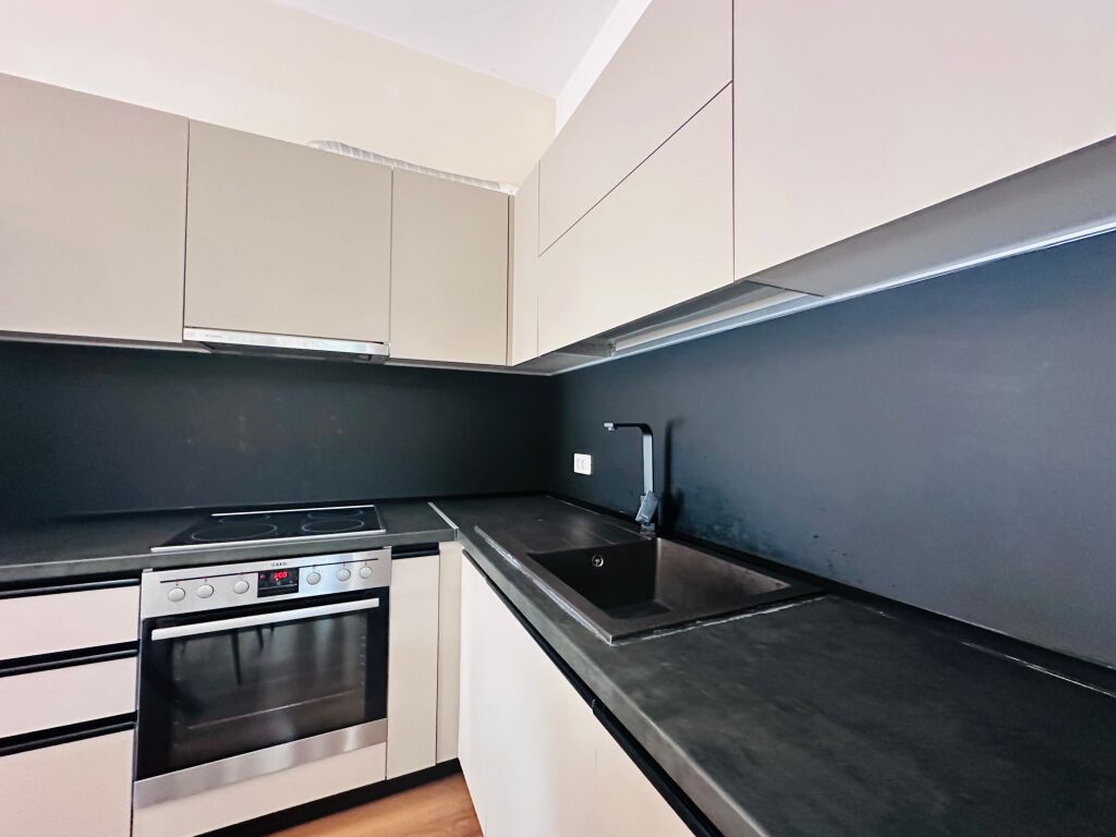 Jepet Me Qera Apartament 2+1+2 Tualete +1 Ballkon