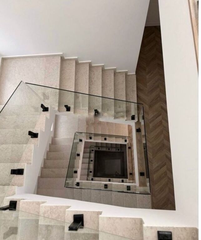 Villa di lusso con piscina a Mjull Bathore in vendita, vicino al Centro Commerciale TEG 980.000 €