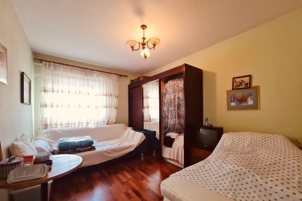 Apartament 2+1 ne shitje tek Komuna e Parisit
