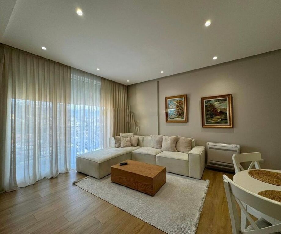 JEPET ME QIRA APARTAMENT 2+1+2 TE 21 DHJETORI