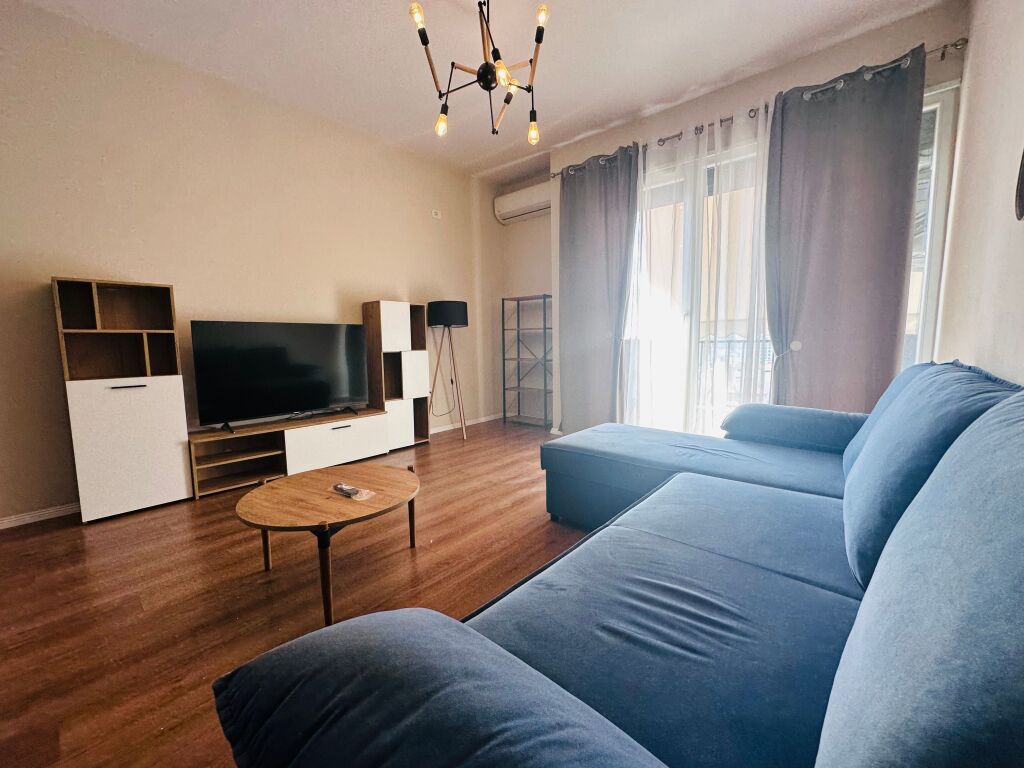 Jepet Me Qera Apartament 2+1+2 Tualete +1 Ballkon