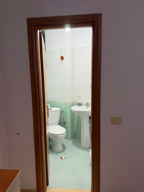 Shitet 2+1+2 me hipotek Fresk