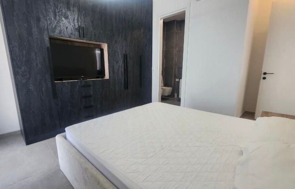 Apartament për qera