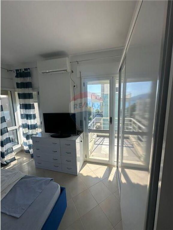 Apartament 1+ 1 me pamje nga deti