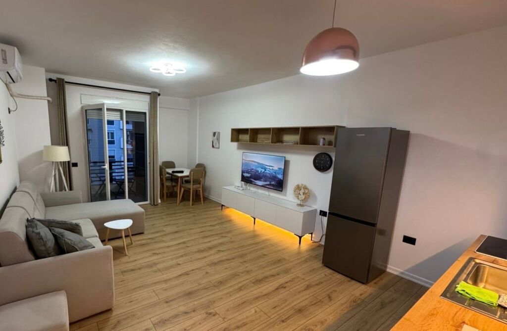 Apartament për qera