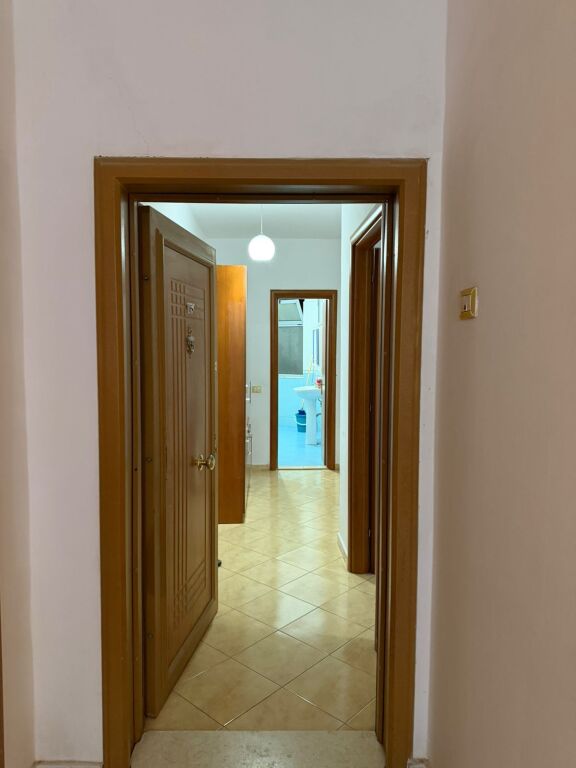 Shitet 2+1+2 me hipotek Fresk