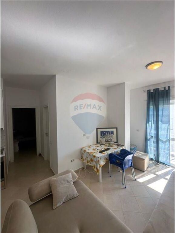 Apartament 1+ 1 me pamje nga deti