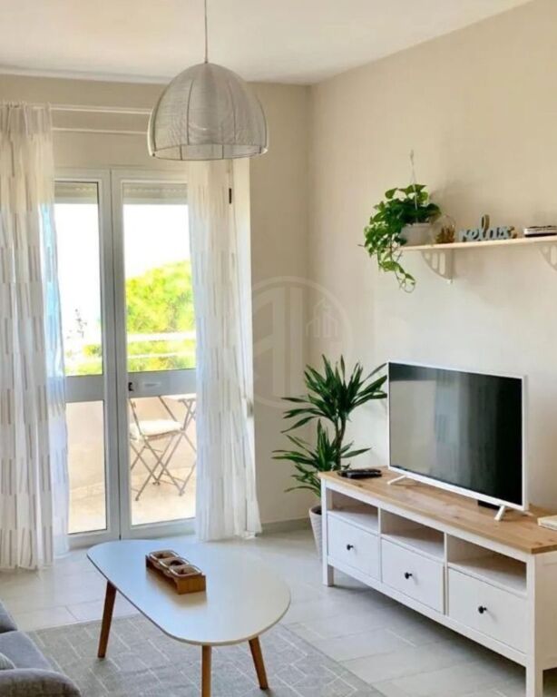 APARTAMENT 1+1 PËR SHITJE – VIJA E PARË NGA DETI  SHKEMBI I KAVAJES🌊