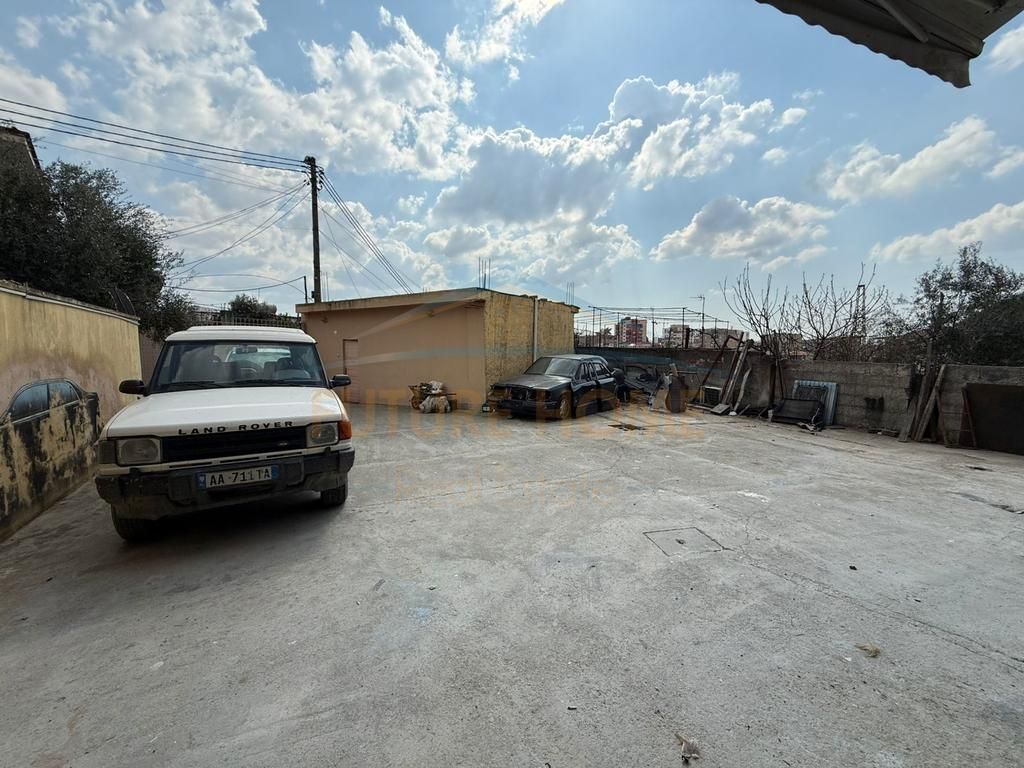 Rent, Warehouse, "Shefqet Kuka" Street, Fresk
