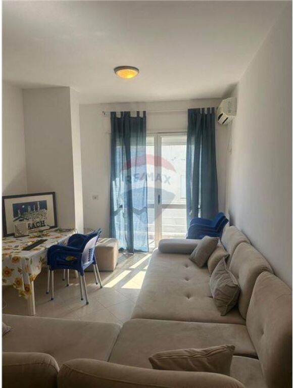 Apartament 1+ 1 me pamje nga deti