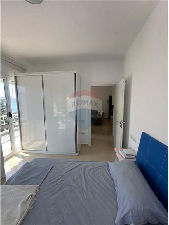 Apartament 1+ 1 me pamje nga deti