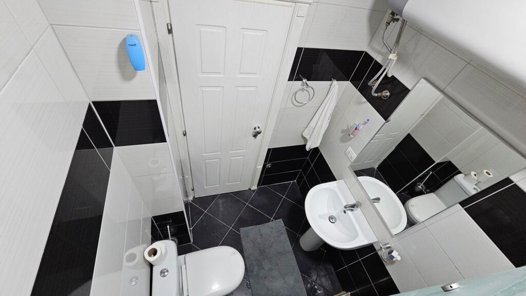 Apartament 2+1+2 per Shitje tek Lagja 6, Ish Rajoni i Policisë, Durres.