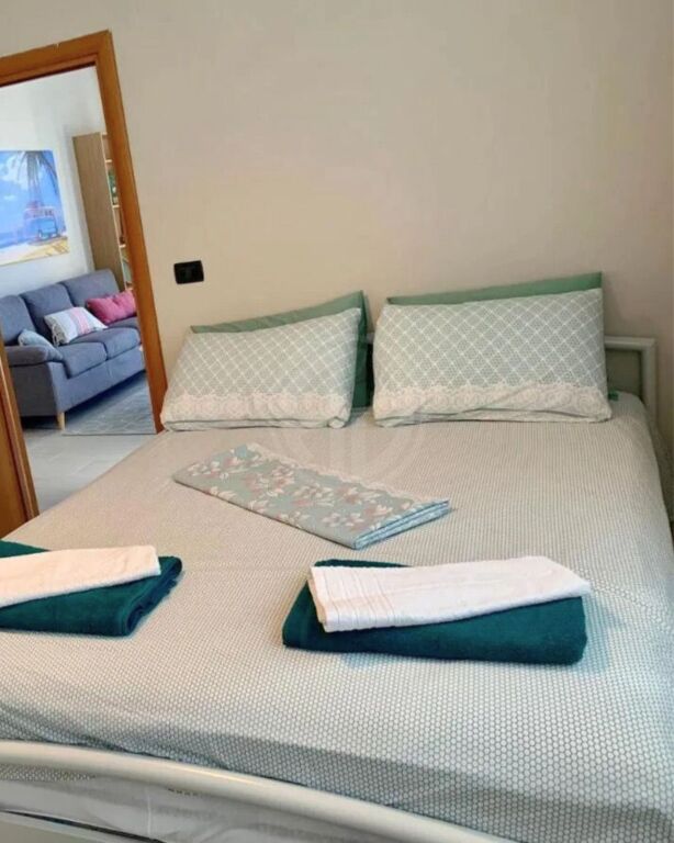 APARTAMENT 1+1 PËR SHITJE – VIJA E PARË NGA DETI  SHKEMBI I KAVAJES🌊