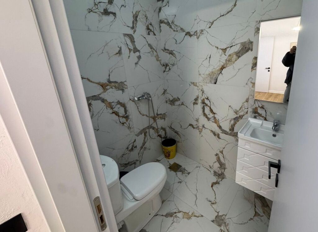 Apartament për qera