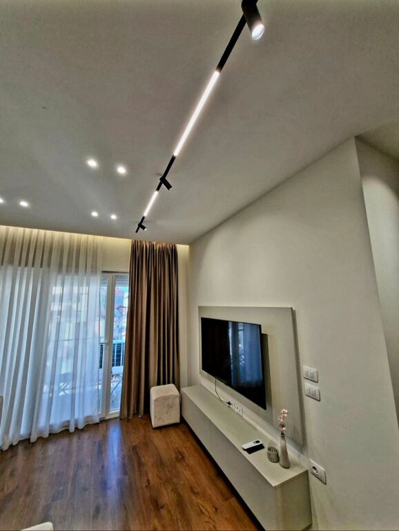 APARTAMENT 1+1 ME QIRA PRANE BULEVARDIT ZOGU I