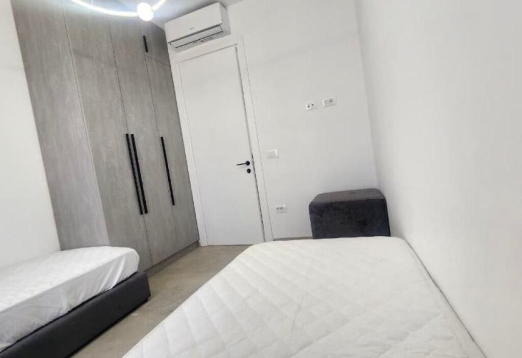 Apartament për qera